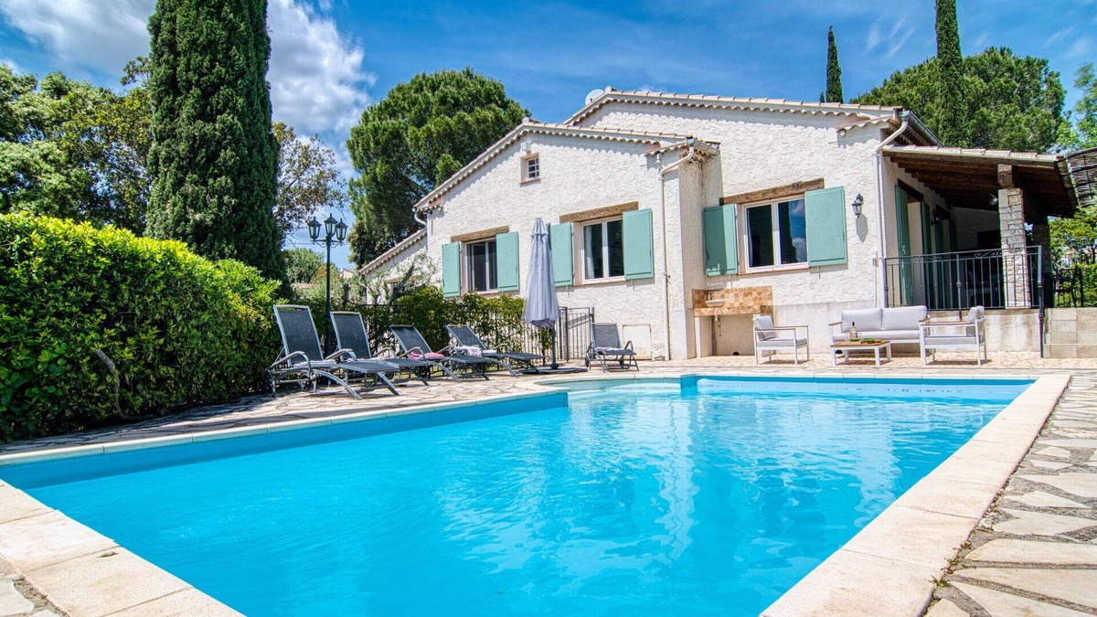 Carces House | Stunning private villa for 6 guests with private pool, WIFI, TV, terrace and panoramic view