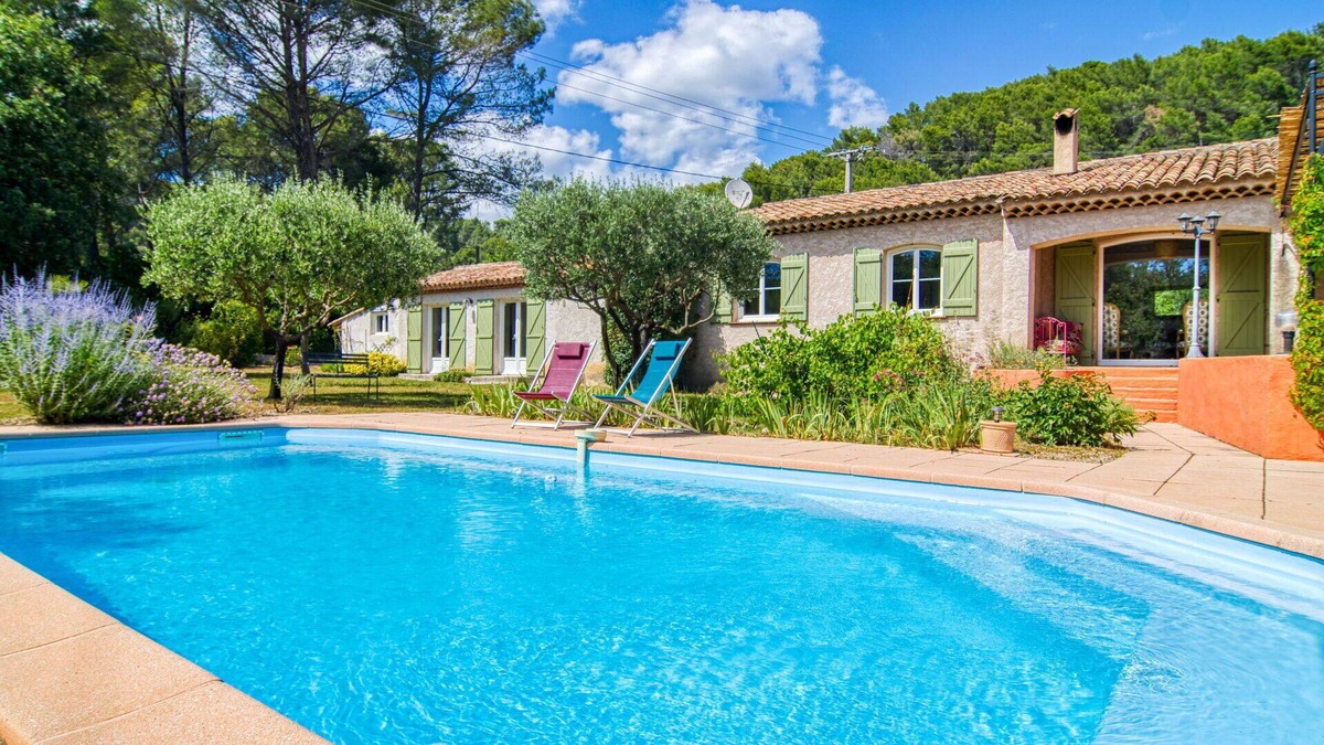 Figanieres House | Stunning private villa for 8 people with private pool, WIFI, TV and terrace