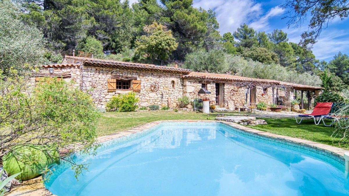 Flayosc House | Stunning private villa for 4 guests with private pool and TV