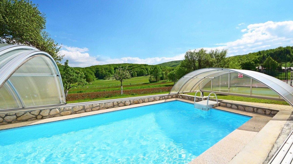 Krivi Put House | Stunning private villa with A/C, pool, WIFI, TV, terrace, pets allowed, panoramic view and parking