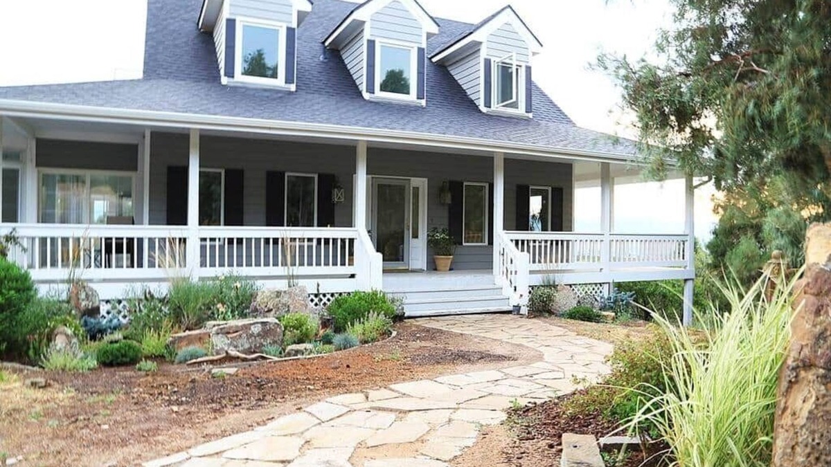 Castle Rock House | Stunning Ranch Close-in With Sweeping Views!