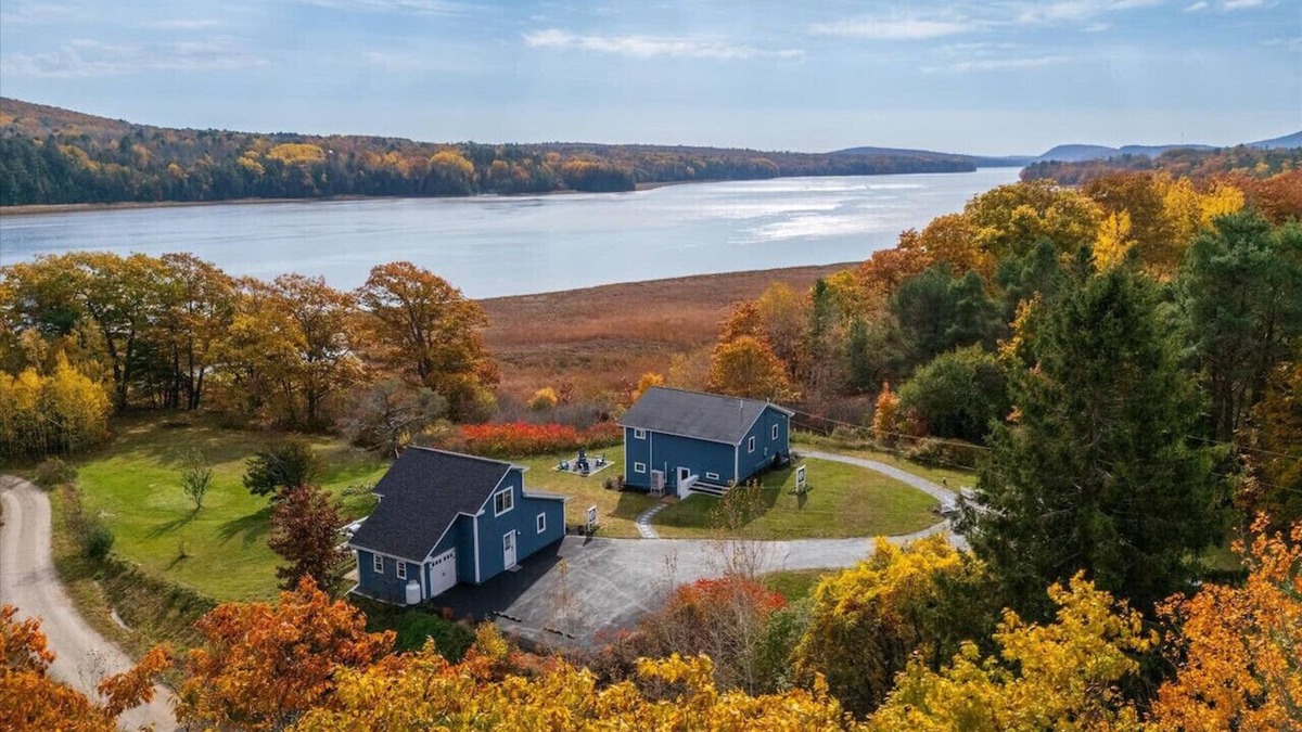 Winterport Cottage | Stunning Remodeled Coastal Oasis - Gorgeous Water Views, A/C, Dogs, Firepit