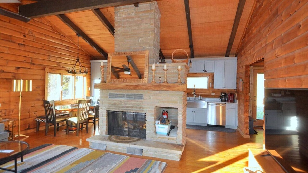 Great Cacapon Cabin | Stunning River View Log Cabin + 21 ac & EV CHR