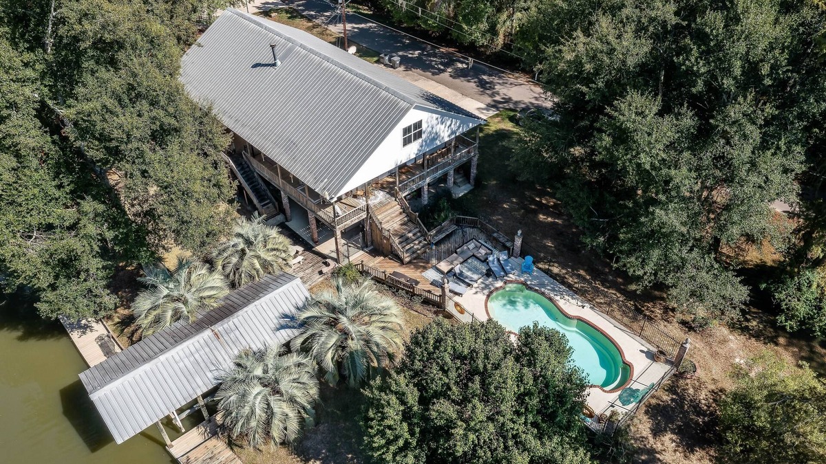 Port Vincent House | Stunning Riverside Retreat With Private Pool 5 Bedroom Home by RedAwning