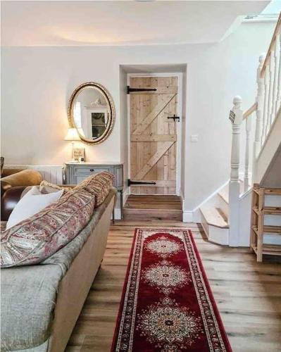 Crolly House | Stunning riverside cottage in central location