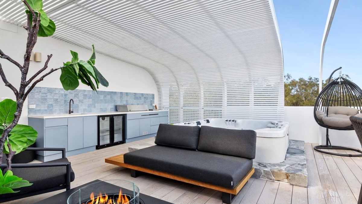Maroochydore Apartment | Stunning Rooftop Retreat with Private Jacuzzi on the Maroochy River