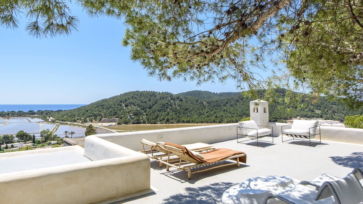 Ibiza Town Villa | Stunning Salinas