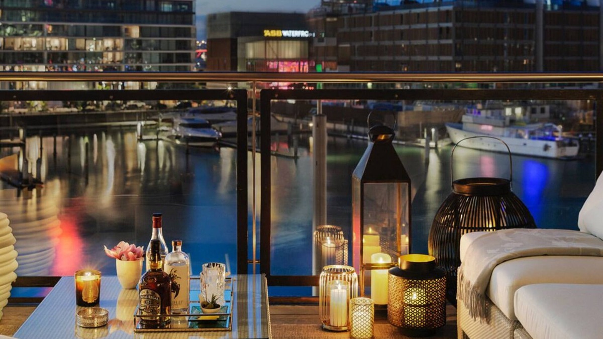 Auckland Central Business District Apartment | Stunning & Secluded Luxury Waterfront Apartment for Couples