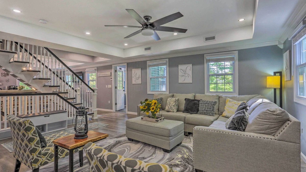 South Fallsburg House | Stunning South Fallsburg Home w/Pool & Deck!