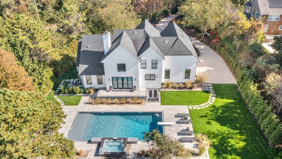 Shinnecock Hills House | Stunning Southampton Getaway - Sleeps 13