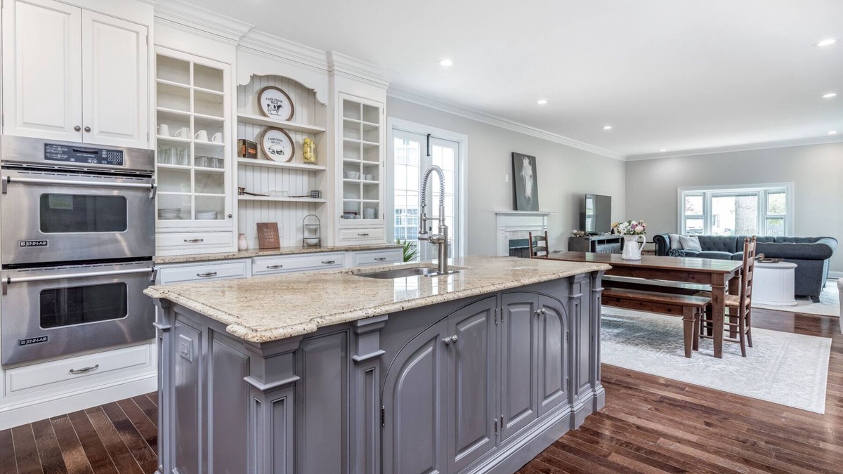 Indianapolis House | Stunning, Spacious, Executive home w/5BR, 4.5B, for a luxury experience!