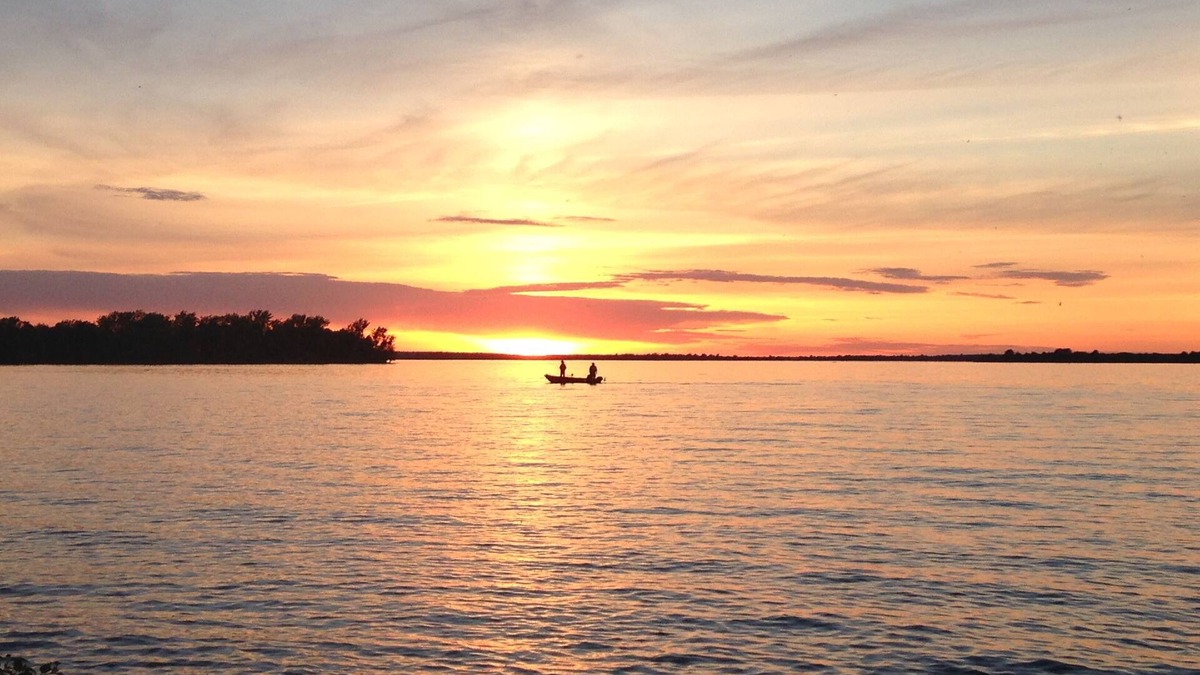 Isle La Motte House | Stunning Sunsets, Gorgeous Lakefront, Beautiful Home