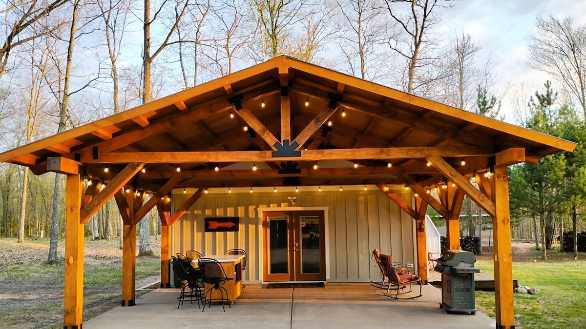 Spooner Cottage | Stunning Sunsets, Lake Lounging & Peaceful Paddling on Mystery Lake @ Lazy Loon!