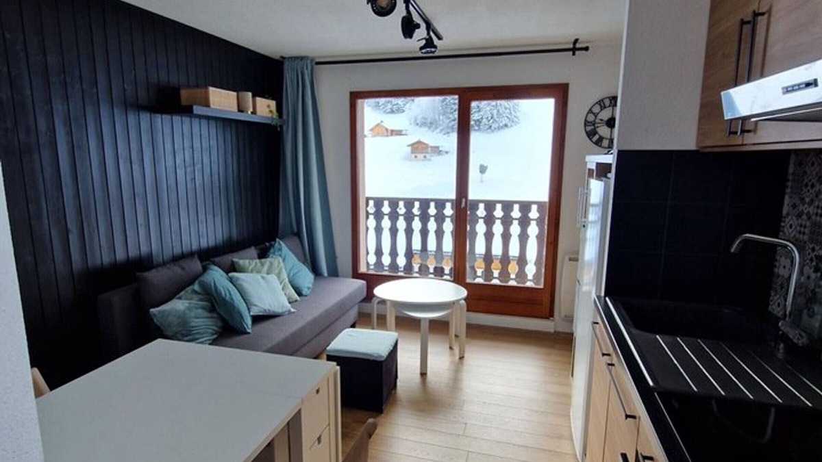 Station de Drouzin le Mont Apartment | Stunning T3 in Col du Corbier - Sleeps 6