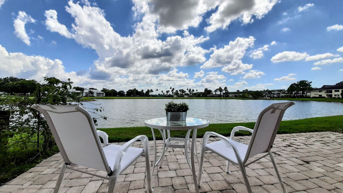 Wesley Chapel Condo | Stunning view Contemporary 2B/2B Condo Saddlebrook