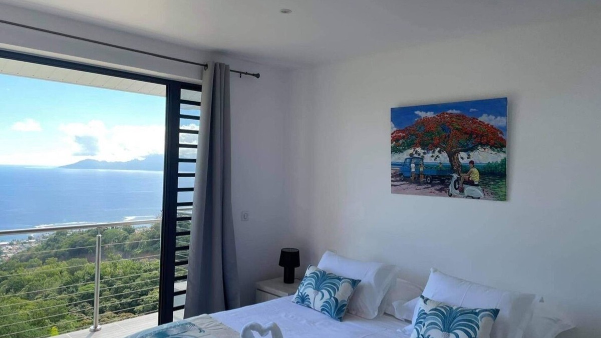 Punaauia House | Stunning view with Private Pool