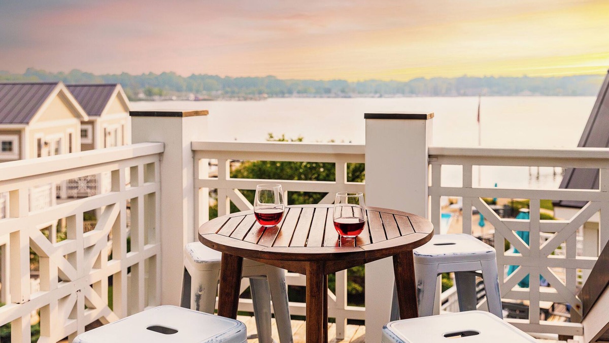 Saugatuck Condo | Stunning Views from Rooftop Balcony, Lakefront, Pool Access, Walk to downtown
