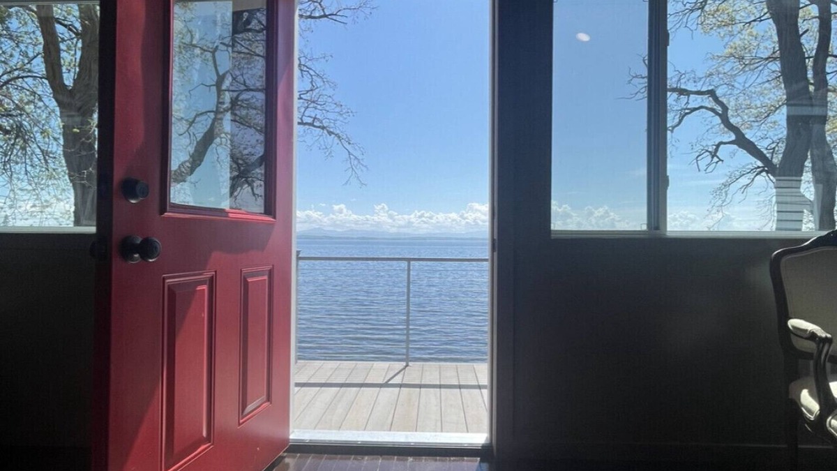 Willsboro House | Stunning views of Lake Champlain