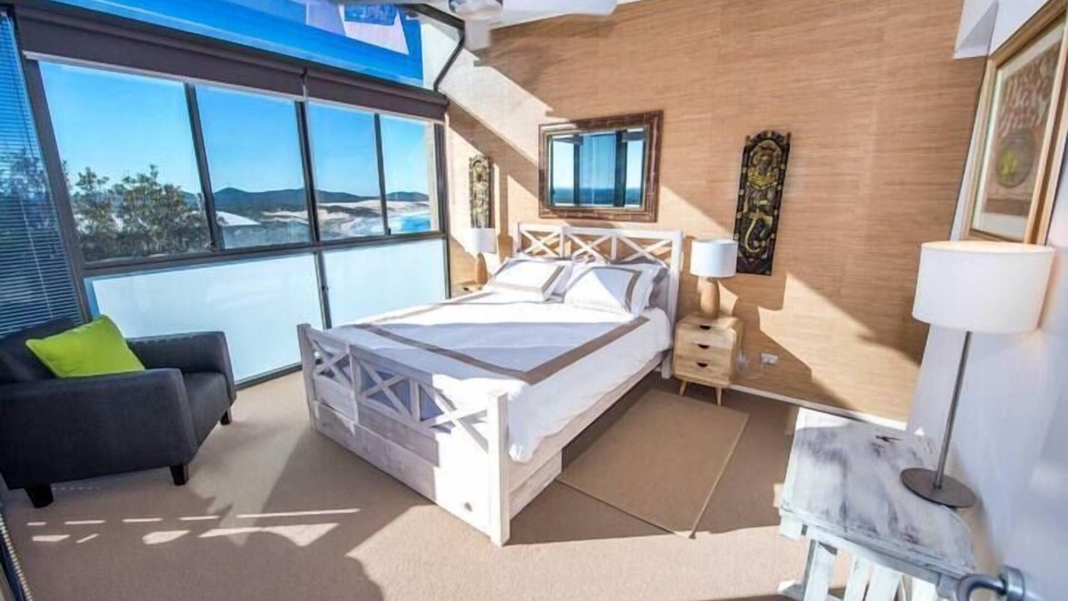 Boat Harbour Apartment | Stunning views sunrise to sunset - walk to beach -