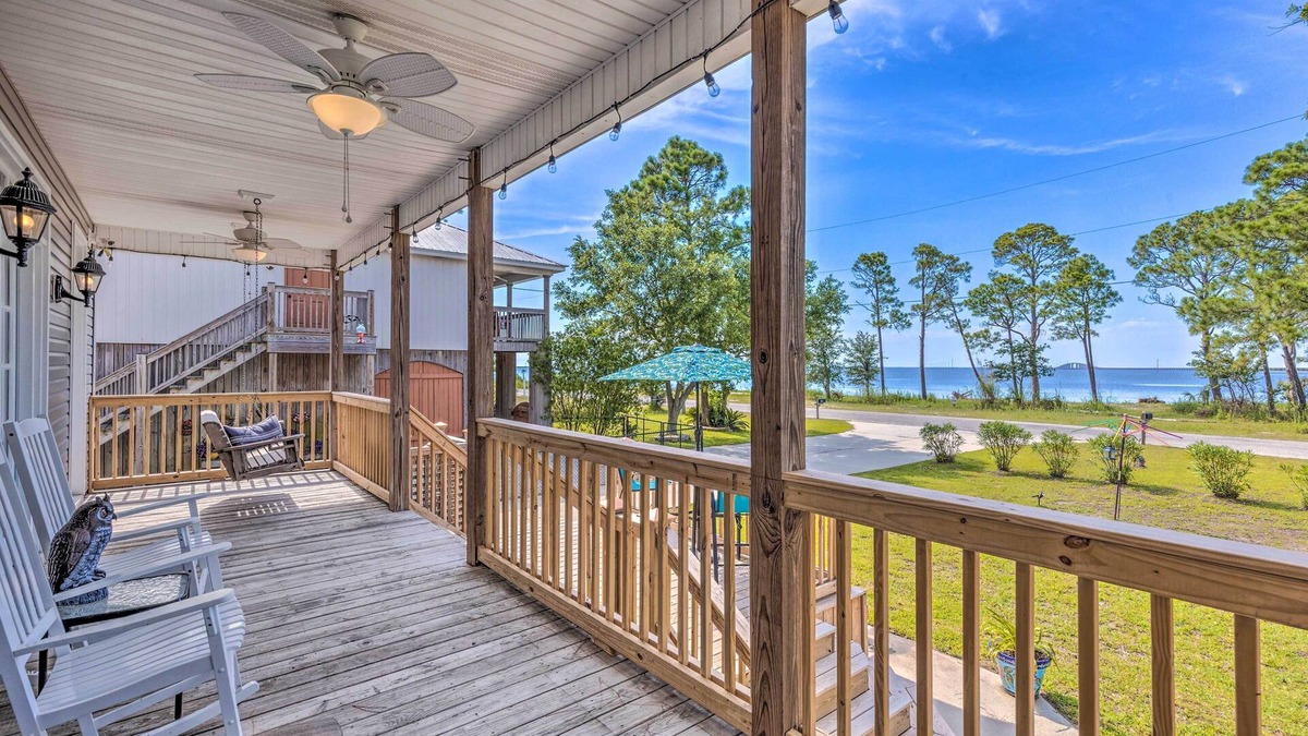 Dauphin Island House | Stunning Views & Waterfront Fun: Aloe Bay Home