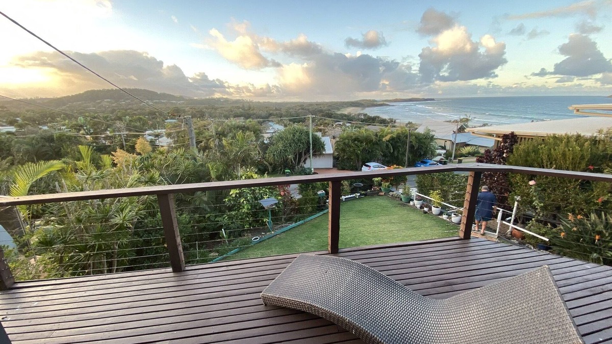 Emerald Beach House | Stunning views with soul
