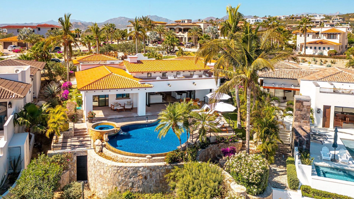 San Jose del Cabo House | Stunning villa perched above the Sea of Cortez and Puerto Los Cabos Golf Course