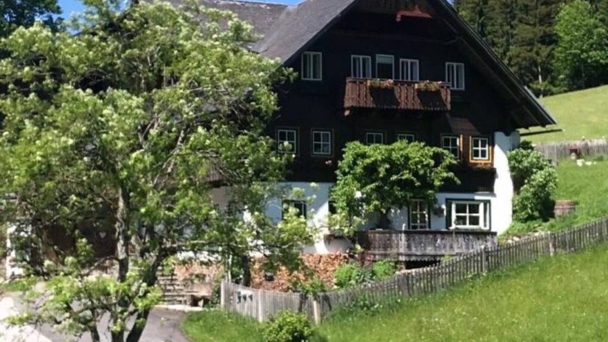 Ramsau am Dachstein Villa | Stunning villa for 11 people with WIFI, balcony and pets allowed