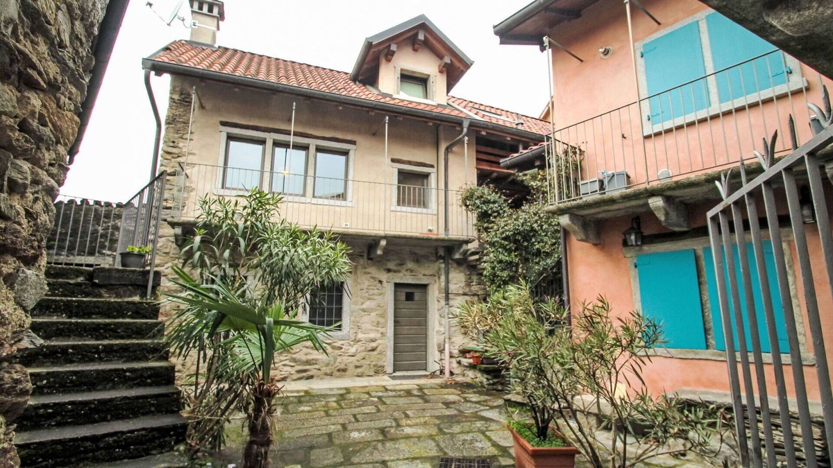 Bracchio House | Stunning villa for 6 guests with TV and patio
