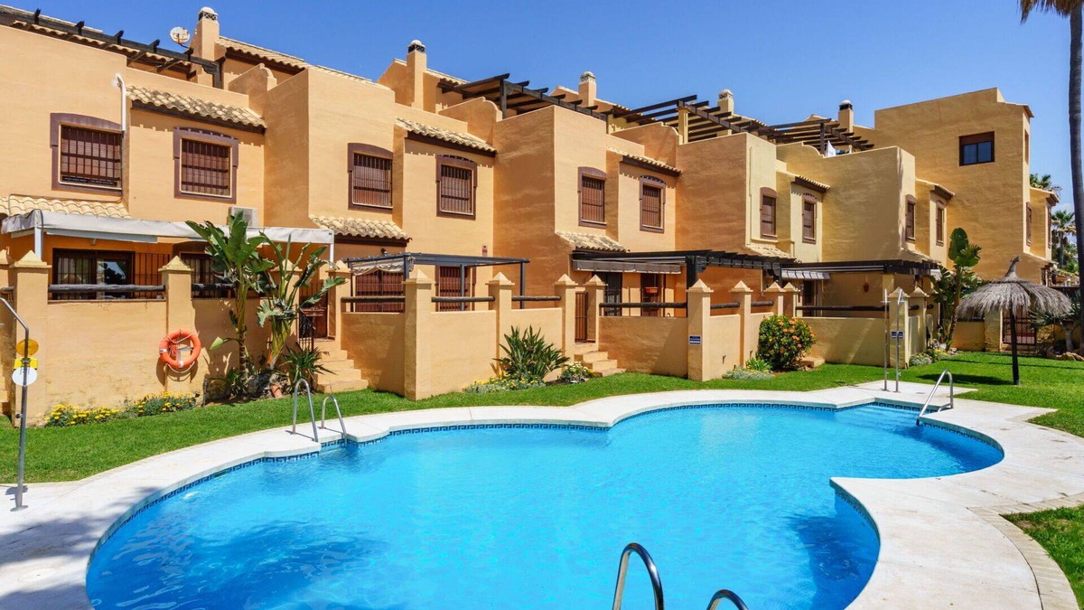 Marina de Casares House | Stunning villa for 6 people with A/C, pool, WIFI, TV, terrace, pets allowed and parking