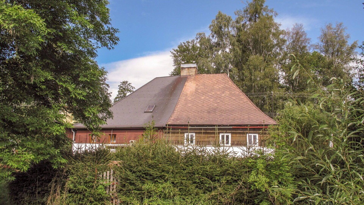 Stozec House | Stunning villa for 6 guests with TV, patio and pets allowed