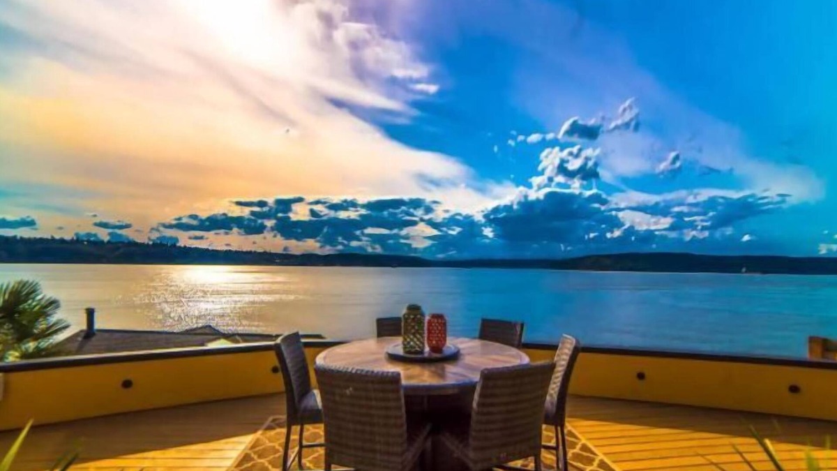 Tacoma Villa | Stunning Water View Sunsets-Dble Chefs Kitchen-Green Clean