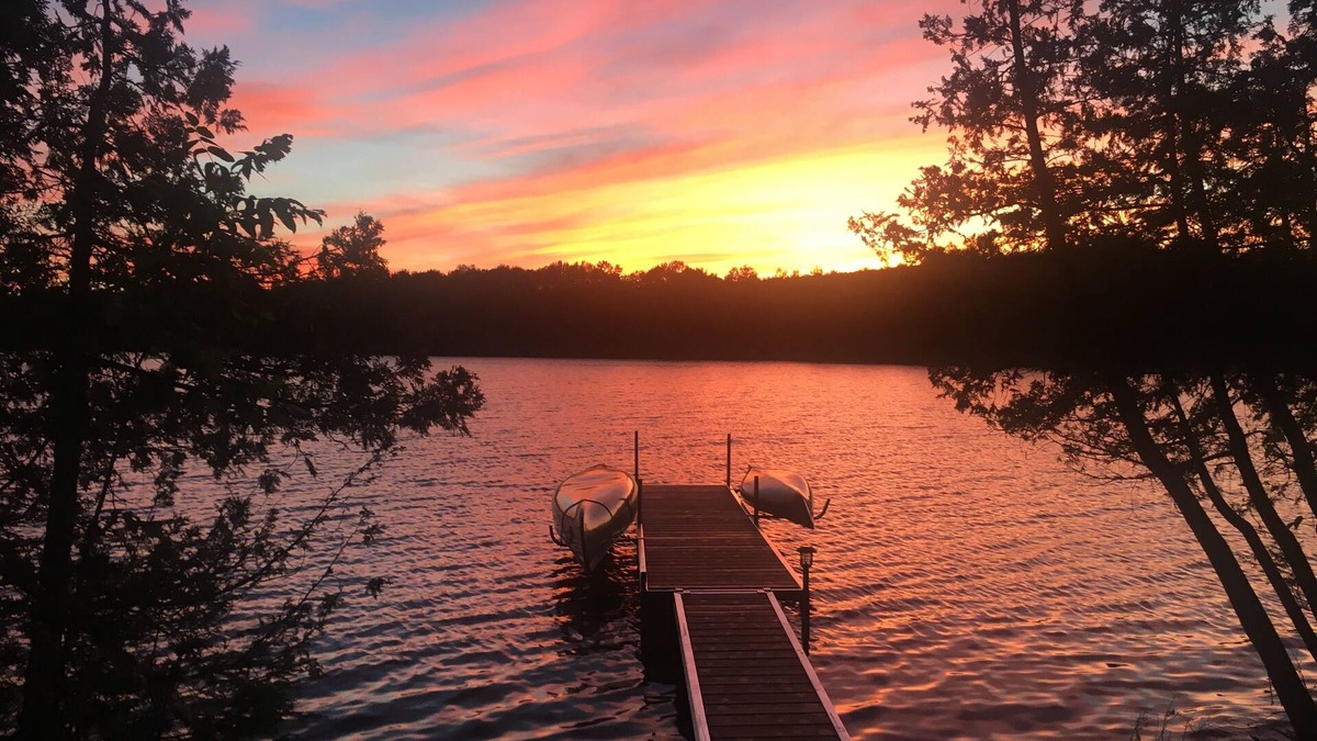 Garland House | Stunning Waterfront Guest Suite on W. Garland Pond