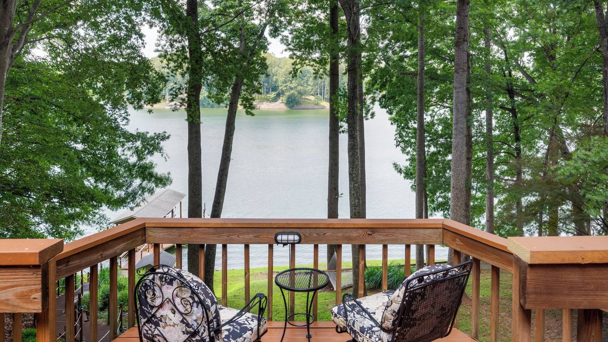 Westlake Corner House | Stunning Wide-Water Views, Private Dock, Spacious Deck, Kayaks & Paddle board