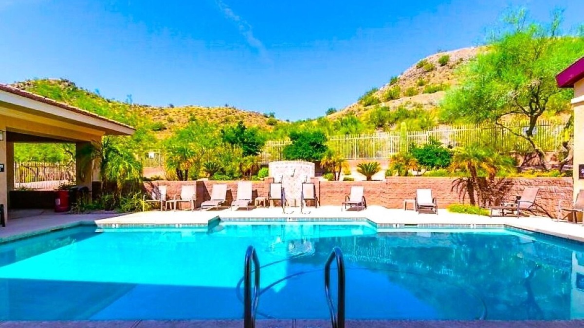 North Mountain Condo | Stunningly Furnished 2 Bedroom Condo with Mountains Views and Resort Amenities