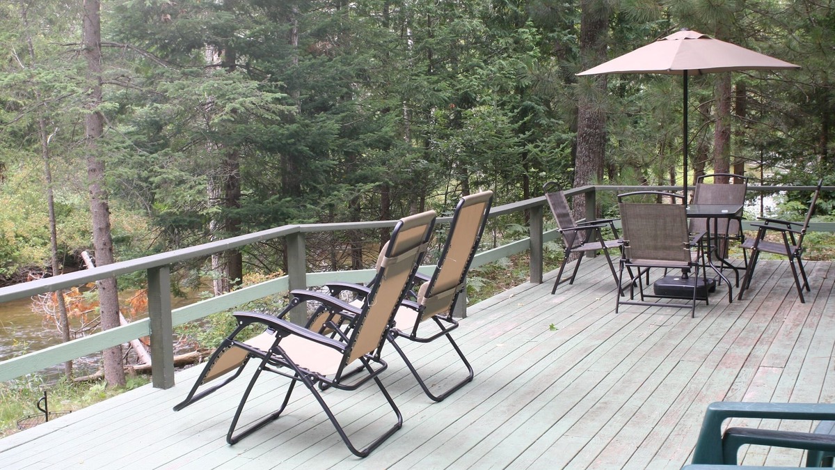 Cheboygan County Ski Chalet | Sturgeon River Hideaway