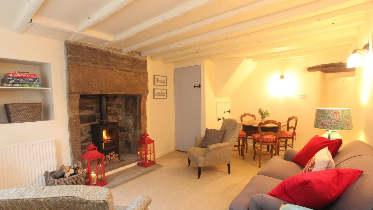 Ashford-in-the-Water Cottage | Style and Comfort - Welcome to The Bobbin