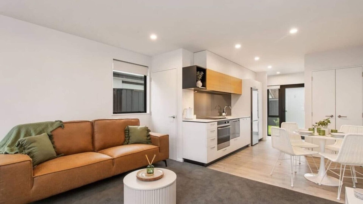 Edgeware Apartment | Style Location New Sunny 2Bdrms Free Park