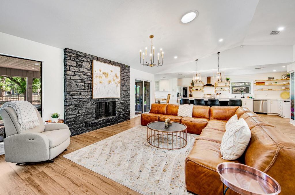 Horseshoe Bay House | Style & Shade