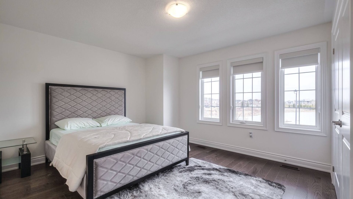 Bradford House | Stylish and Cozy Suite