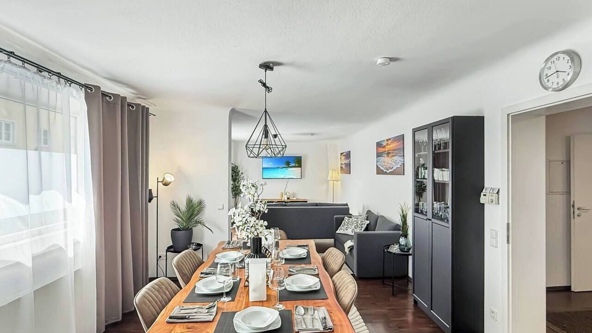 Gansheide Apartment | Stylischer Stgt Stay – 11 Pers., Stilvoller Stuttgart Aufenthalt für 11 Pers