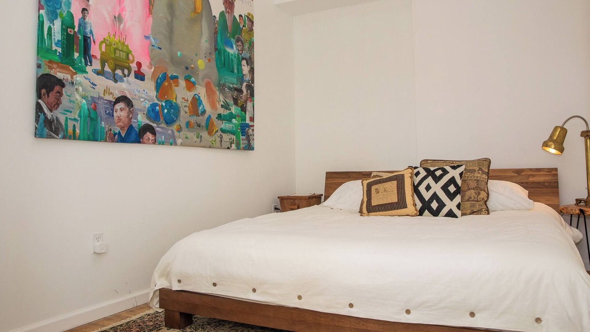 SoHo Apartment | Stylish 1-Bedroom Apartment with AC and Wi-Fi in Lively New York City