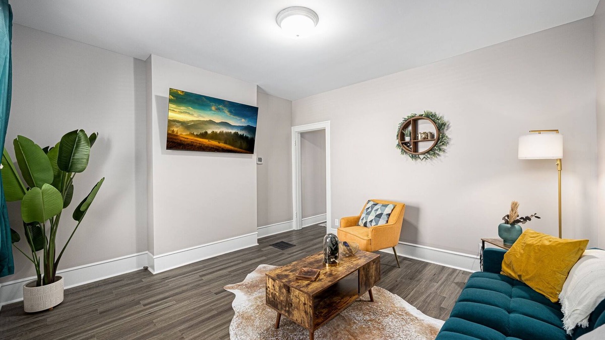University District Apartment | Stylish 1BD 1BA Near OSU