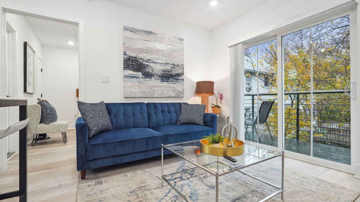 Brookland Bed & Breakfast | Stylish 1BD Brookland Home with Great Views!