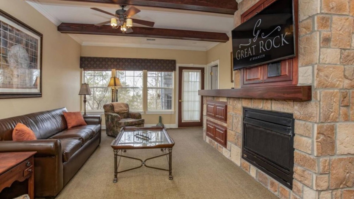 Branson Hotel | Stylish 1BR Haven at Great Rock Retreat