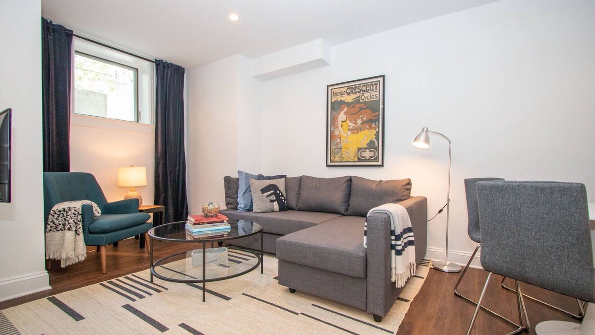Bloomingdale Apartment | Stylish 1BR oasis with AC, laundry, next to park!