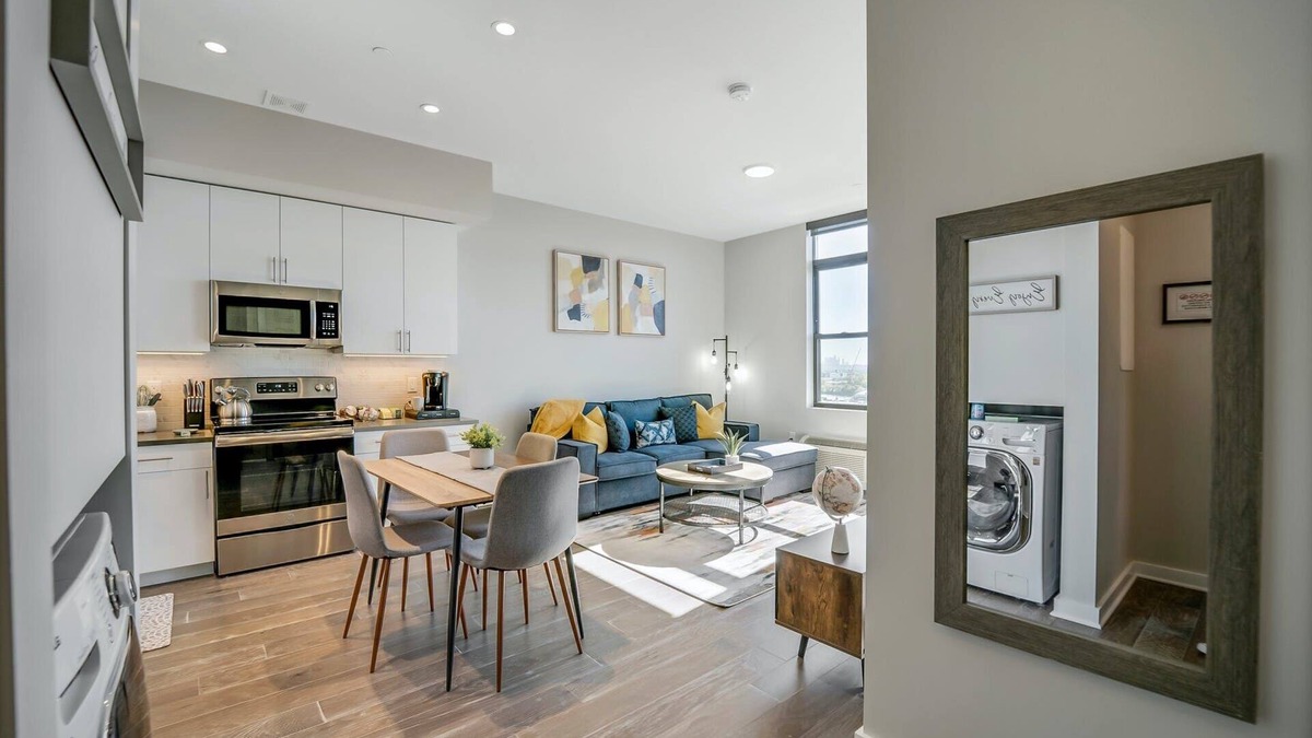 Hackensack Apartment | Stylish 1br Unit. Parking. Easy Ride to NYC