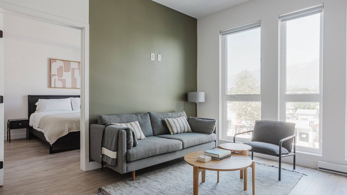 East Pasadena Apartment | Stylish 1BR w/Gym & Elev, nr Dining & Parks