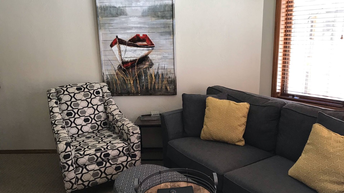 Egg Harbor Condo | Stylish 2 bdrm 2 ba recently remodeled with many amenities for you to enjoy!