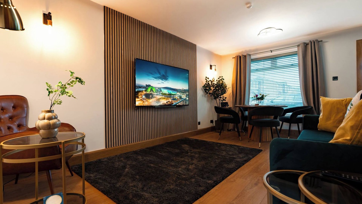 Newton Mearns House | Stylish 2 Bedroom home in Glasgow