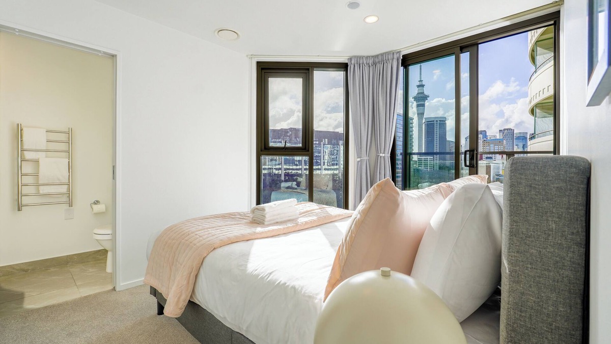 Newton Apartment | Stylish 2-Bedroom Apartment in Central Auckland